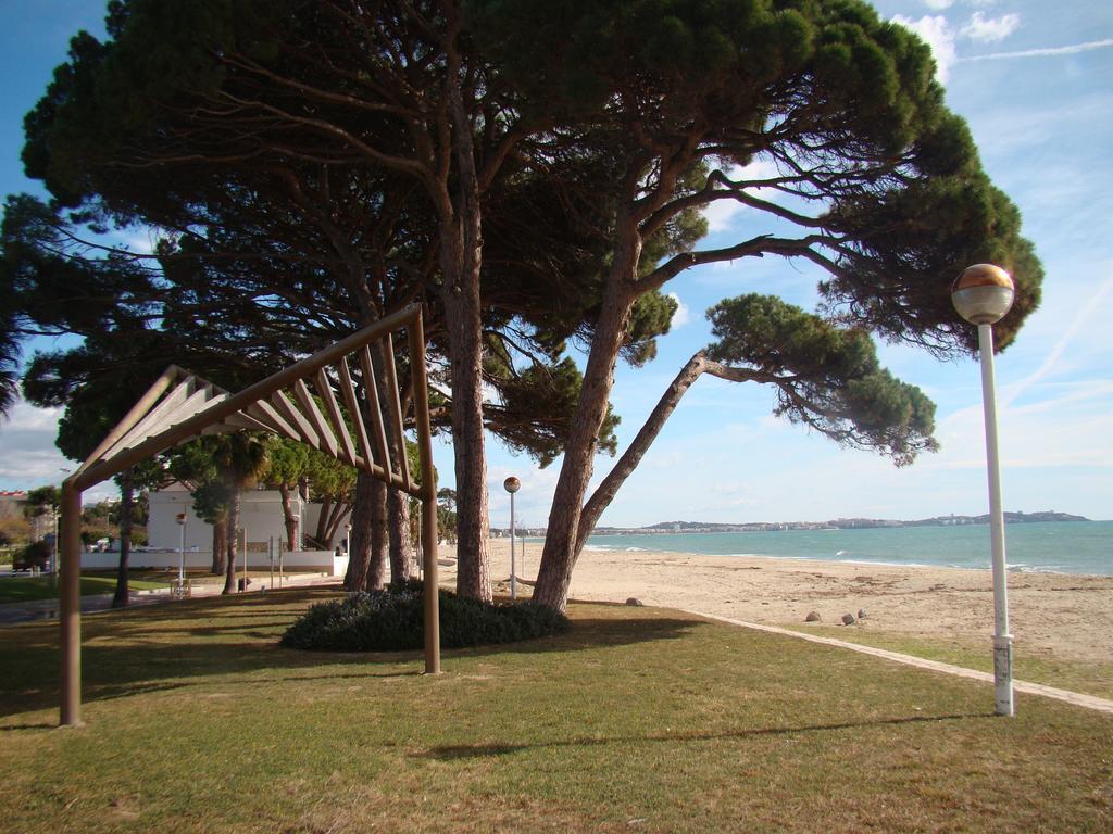 Apartamento Playa Esquirol Apartment Cambrils Luaran gambar